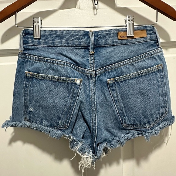 GRLFRND Cindy High Rise Distressed Denim Shorts size 26 - Picture 3 of 5